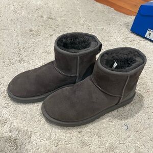 Grey Classic Ugg Mini Boot ll